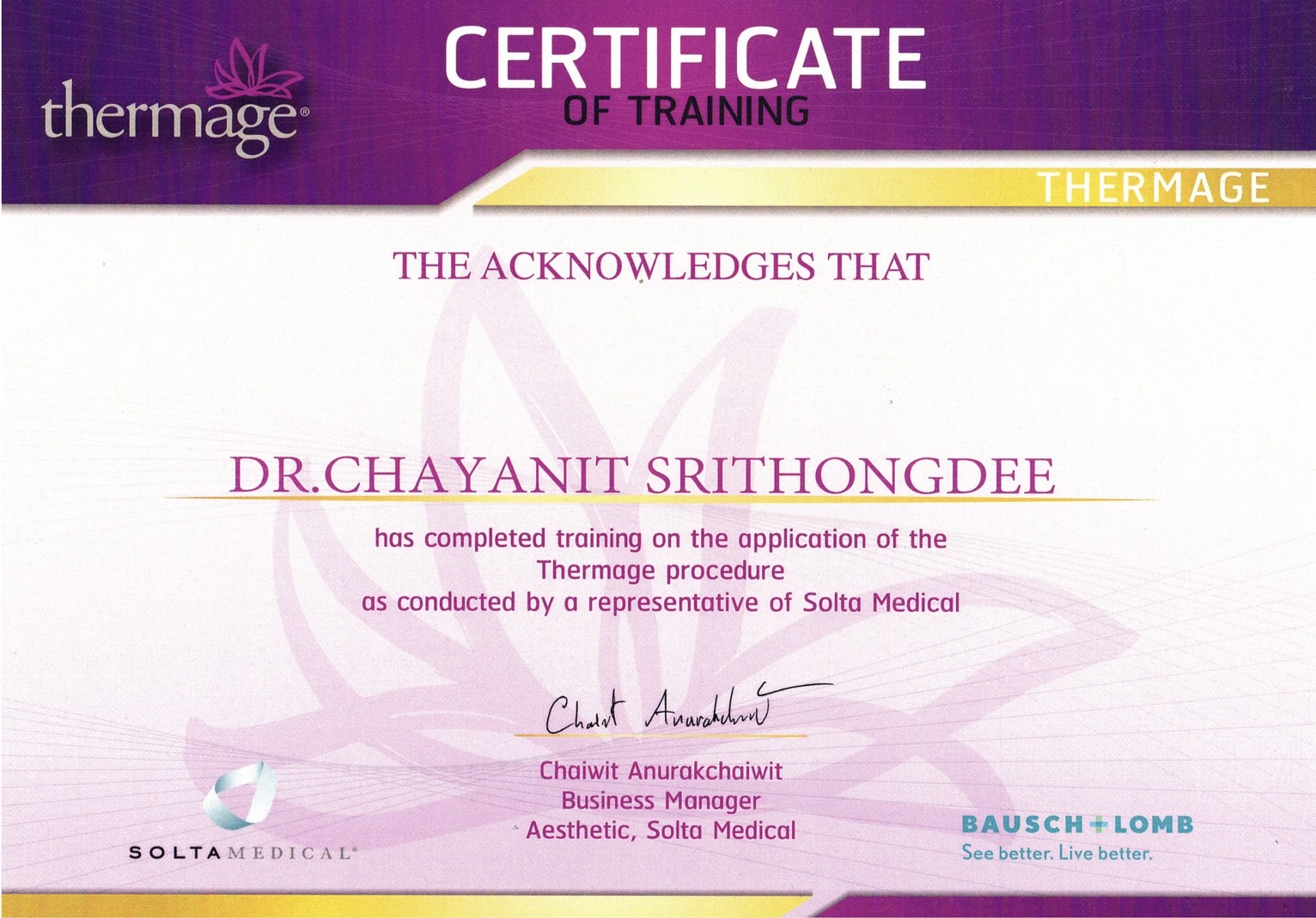 dr-Chayanit-Srithongdee-9